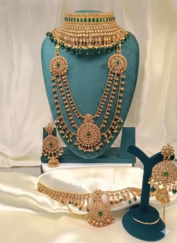 Damini_Emerald_Green_Studd_Golden_Kundan_Bridal_Jewellery