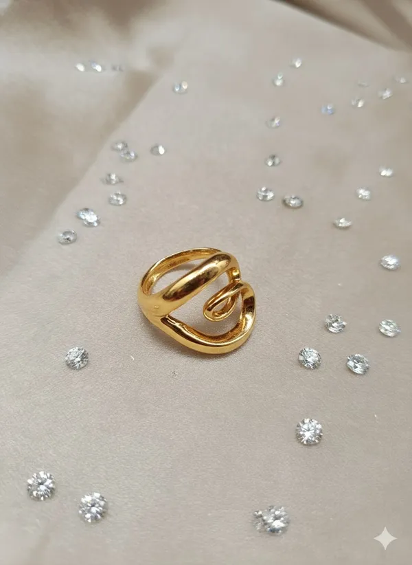 Sculptured_Gold_Toned_Statement_Ring_Anti_Tarnish