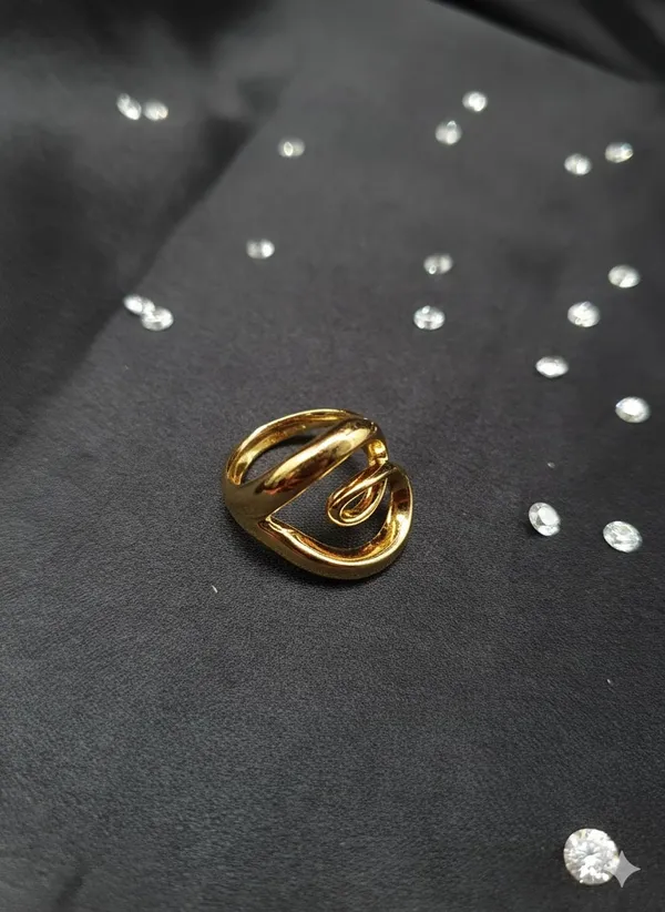 Sculptured_Gold_Toned_Statement_Ring_Anti_Tarnish