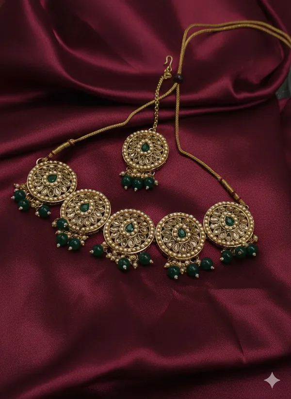 Emerald_Gold_Chokar_Kundan_Necklace_Set