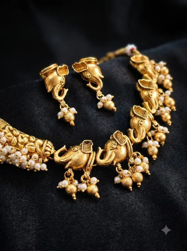 Ganesh_blessed_Heritage_kundan_Necklace_Set