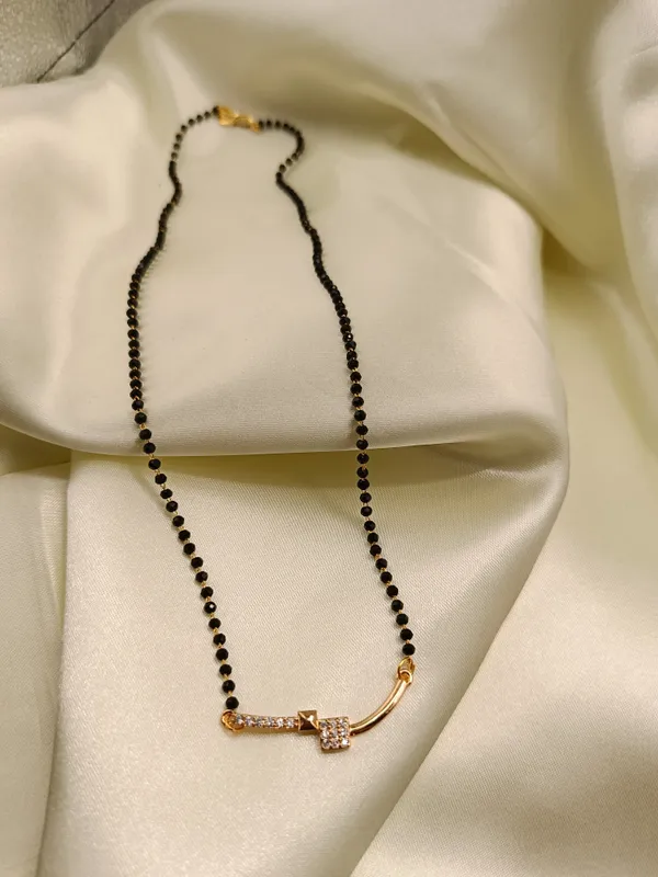 Golden_Athena_Mangalsutra