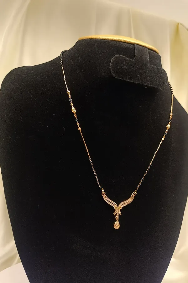 Golden_Charlotte_Mangalsutra