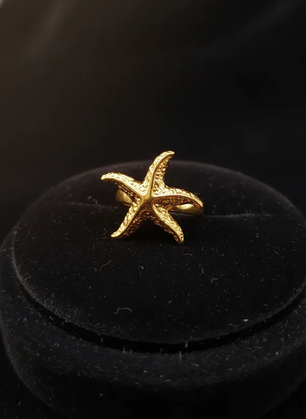 Starfish_Voguish_18K_Gold-Plated_Abstract_Openable_Finger_Ring