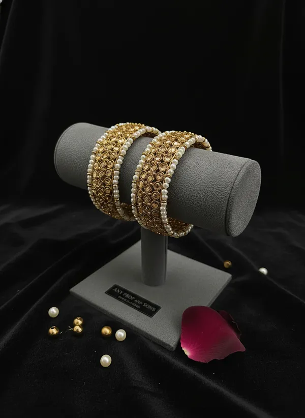 Pearl_White_Kundan_Rajwadi_Bangles