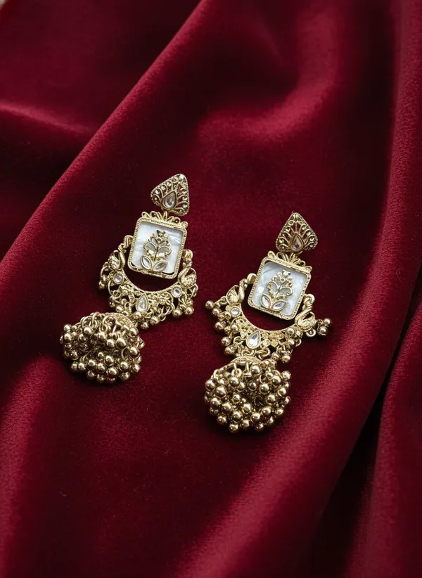 Rani_Charm_Silver_Kundan_Ghungroo_Danglers