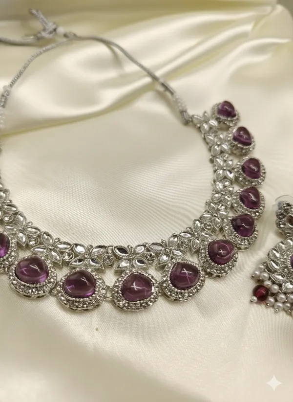 Purple_Oval_gem_studded_kundan_necklace_set