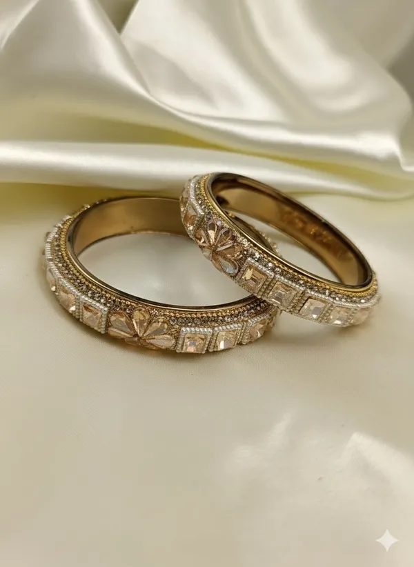 Golden_Cubic_Floral_Studd_Kundan_Bangles