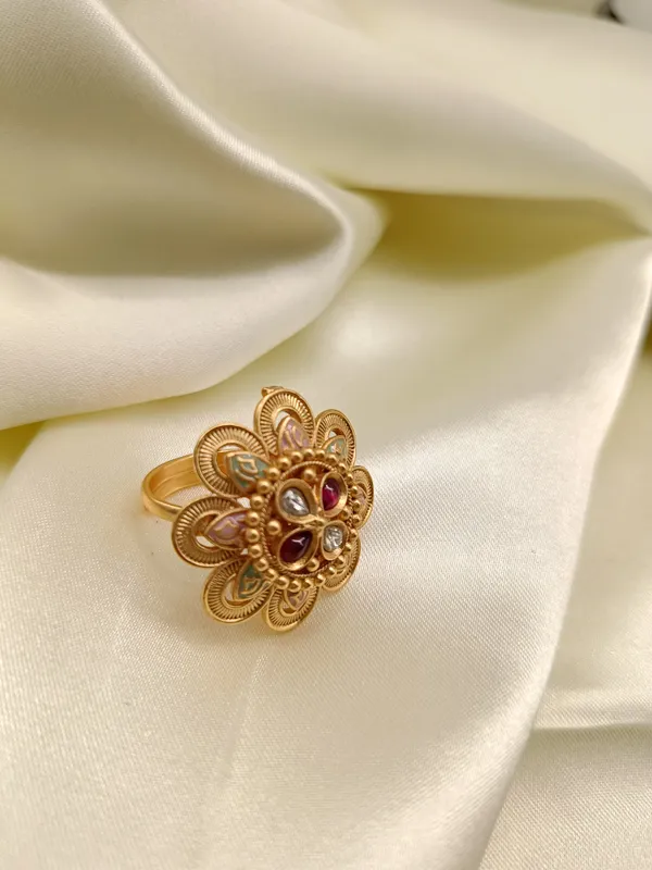 Padmavati_Rajwadi_Floral_Mojonite_Kundan_Ring