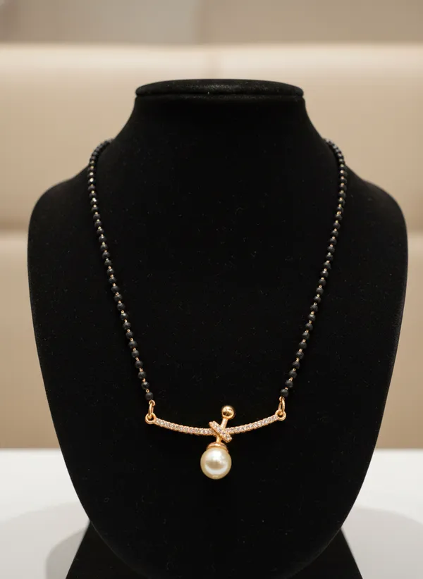 Golden_Naomi_Mangalsutra
