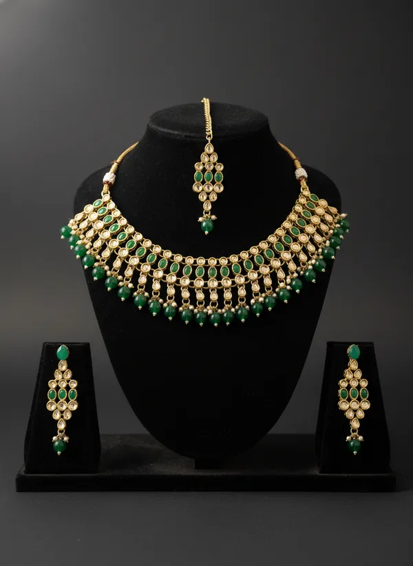 Emerald_Green_Gold_Duck_Kundan_Necklace_Set