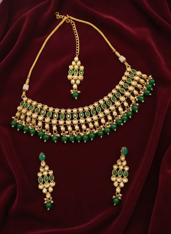 Emerald_Green_Gold_Duck_Kundan_Necklace_Set