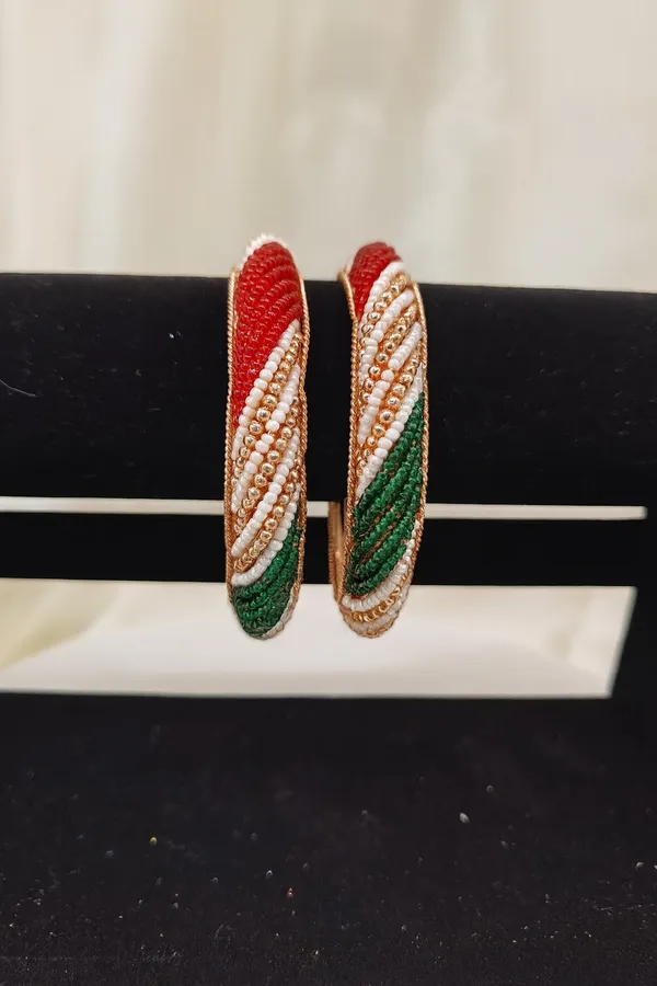 Red_Green_White_Pearl_Studd_Kundan_Bangles