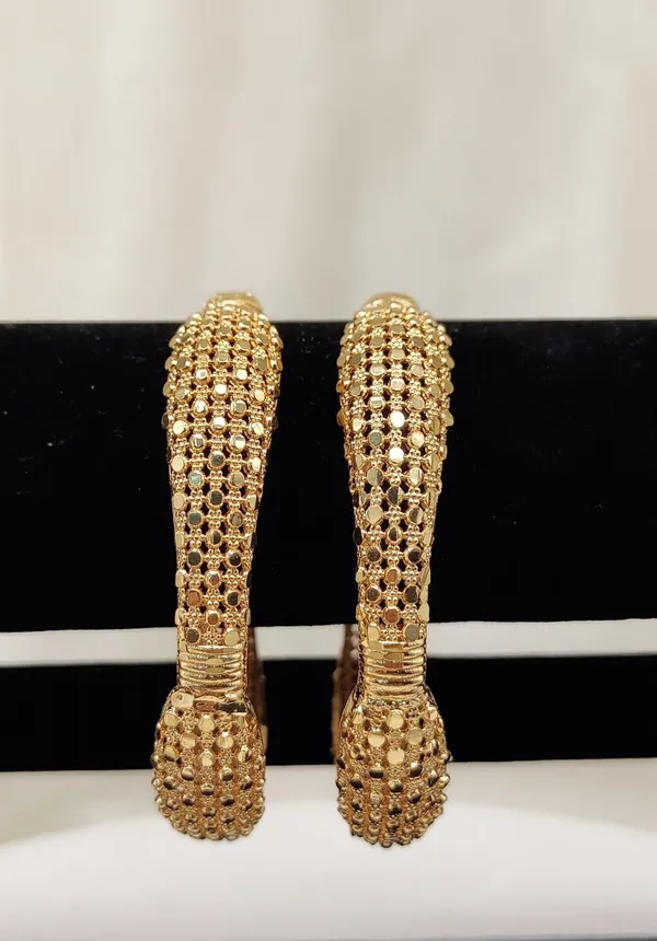 Vogue_Gold_Plated_18K_Bangles