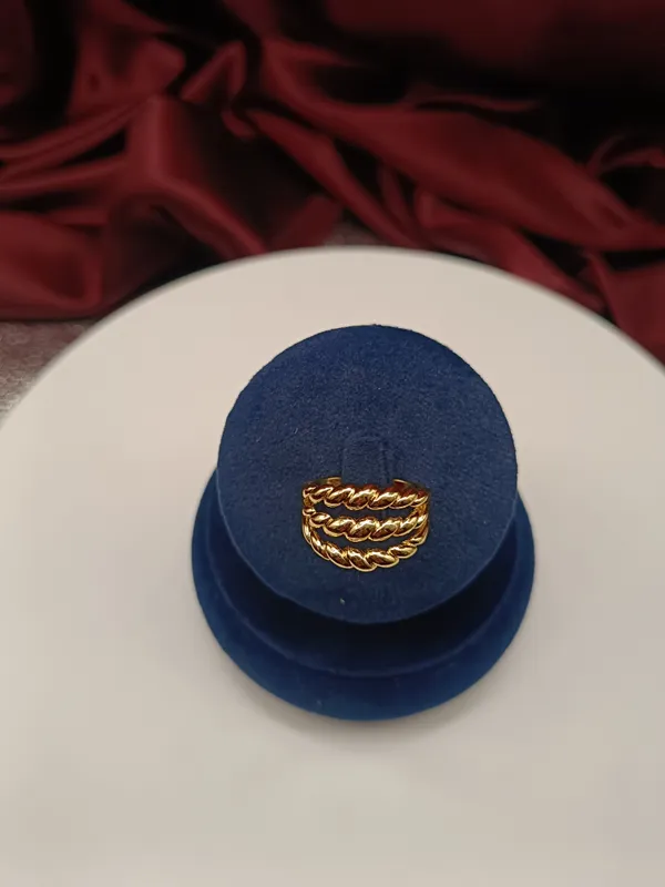 Tri_Noted_Voguish_18K_Gold-Plated_Abstract_Openable_Finger_Anti_Tarnish_Ring