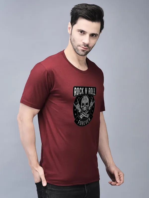 Maroon_Cotton_Printed_Crew_Neck_Half_Sleeve_T-Shirt_For_Men