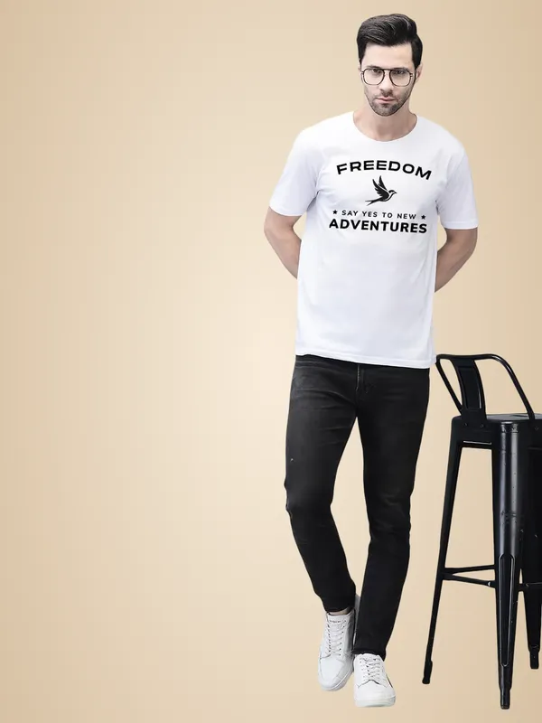 White_Cotton_Printed_Crew_Neck_Half_Sleeve_T-Shirt_For_Men