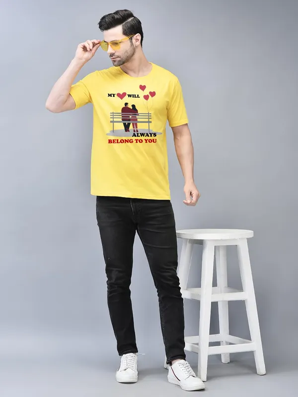 Yellow_Cotton_Printed_Crew_Neck_Half_Sleeve_T-Shirt_For_Men