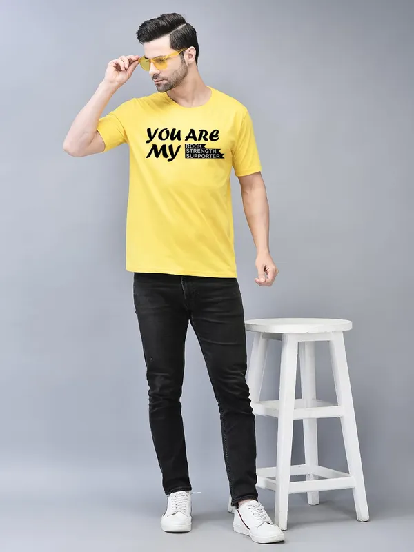 Yellow_Cotton_Printed_Crew_Neck_Half_Sleeve_T-Shirt_For_Men