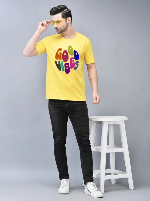 Yellow_Cotton_Printed_Crew_Neck_Half_Sleeve_T-Shirt_For_Men