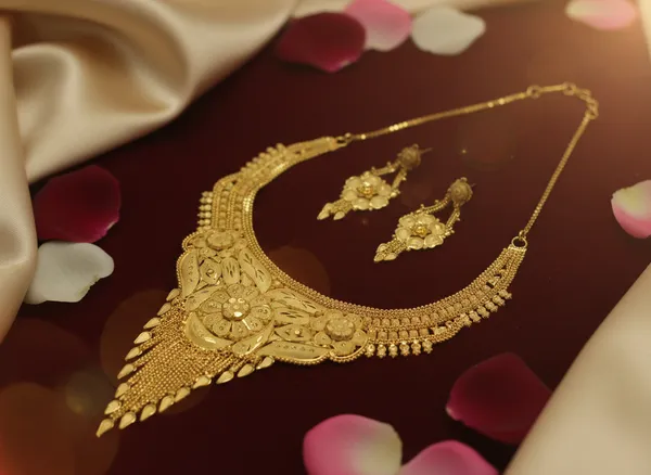 Gold_Plated_Necklace_Set_(BX2_SNS_14)