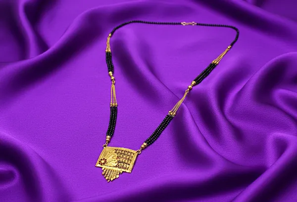 Long_Mangalsutra_PB4_LM08