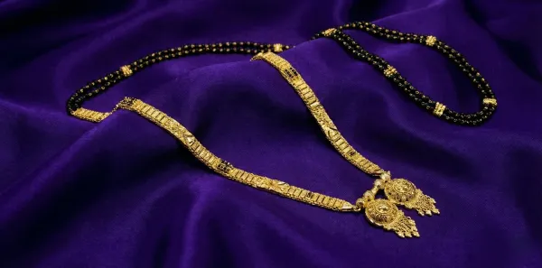Long__Wati_Mangalsutra_PB4_LMW_025