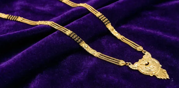 Long_Mangalsutra_(PB5_LM22_)
