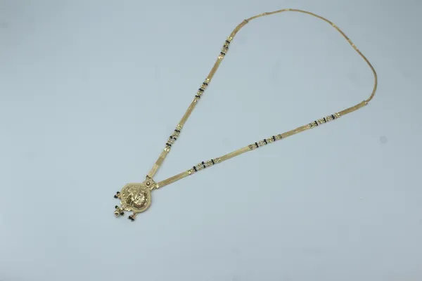 Long_Mangalsutra_PB5_LM02