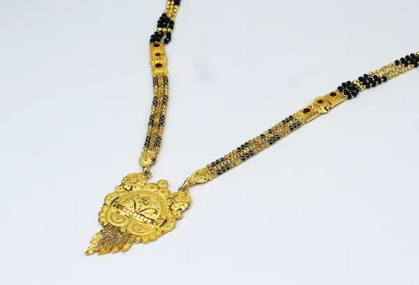Long_Mangalsutra_PB4_LM05
