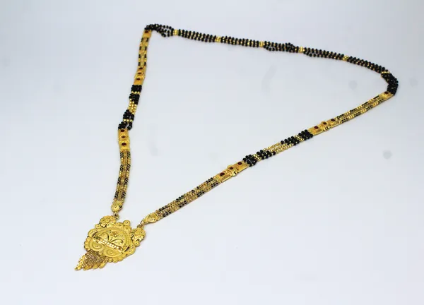 Long_Mangalsutra_PB4_LM05