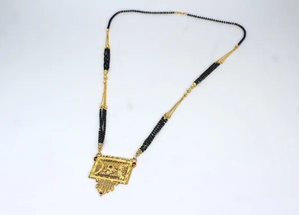 Long_Mangalsutra_PB4_LM06
