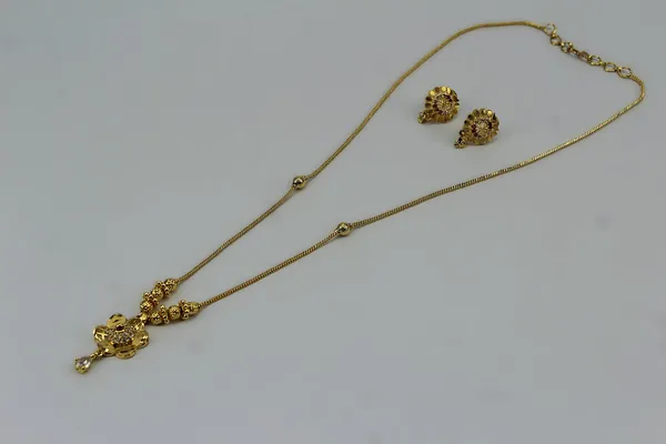 pended_necklace_set