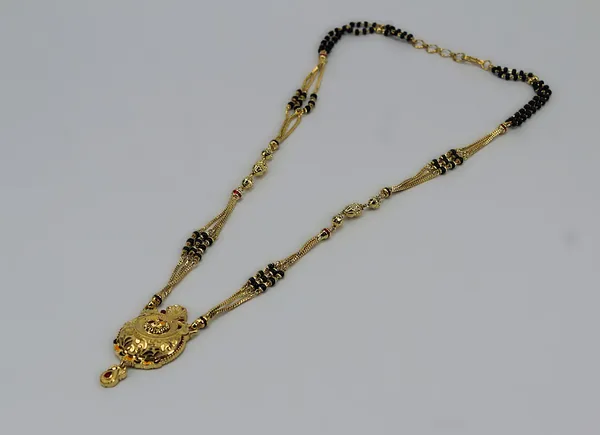 Short_Mini_Mangalsutra_(PB3.1_SMM17)