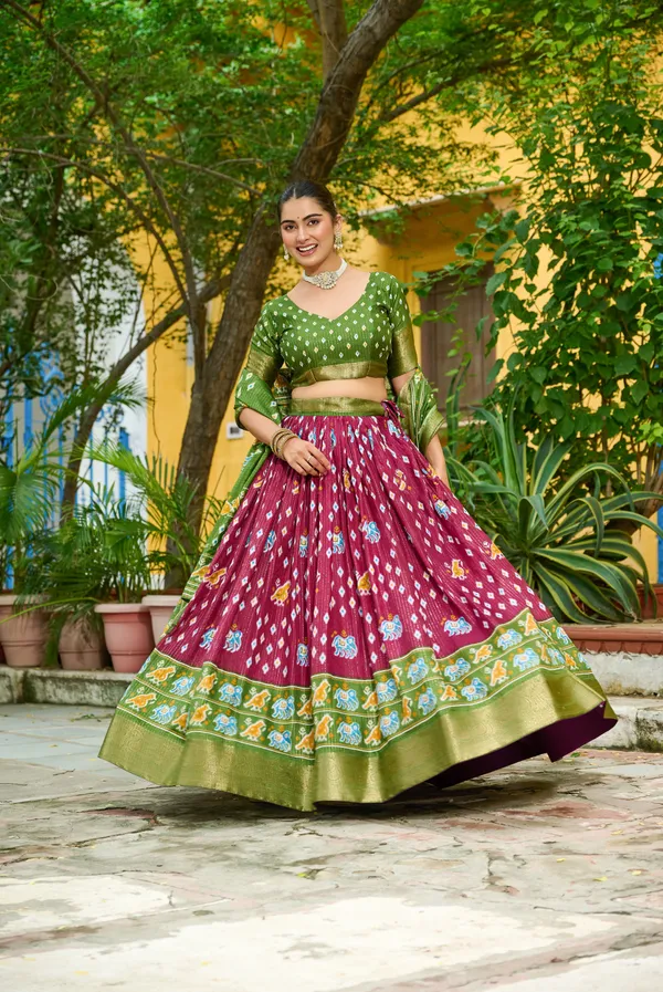 Green_Heavy_Lichi_Fabric_With_Jacquard_Border_Lehenga_Choli_For_Women