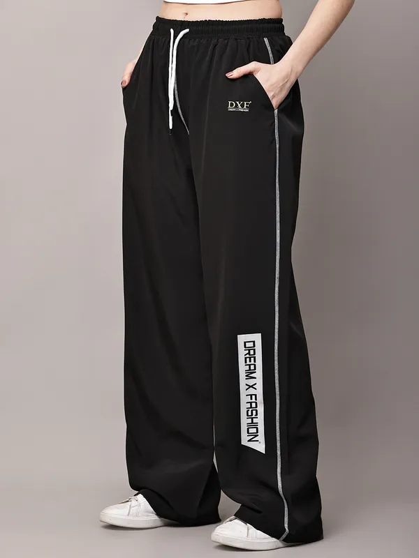 Black_NS_Lycra_Line_Track_Pant_For_Women