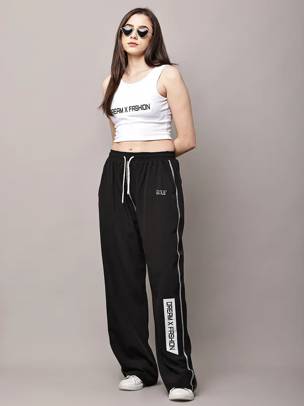 Black_NS_Lycra_Line_Track_Pant_For_Women