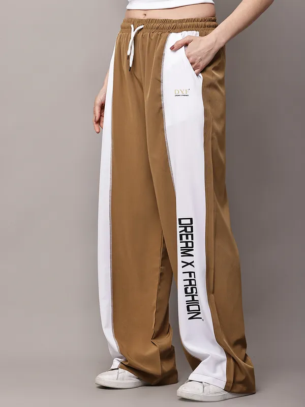 Mustard_NS_Lycra_Line_Track_Pant_For_Women