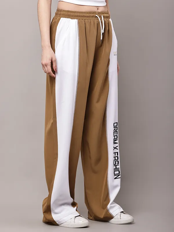 Mustard_NS_Lycra_Line_Track_Pant_For_Women