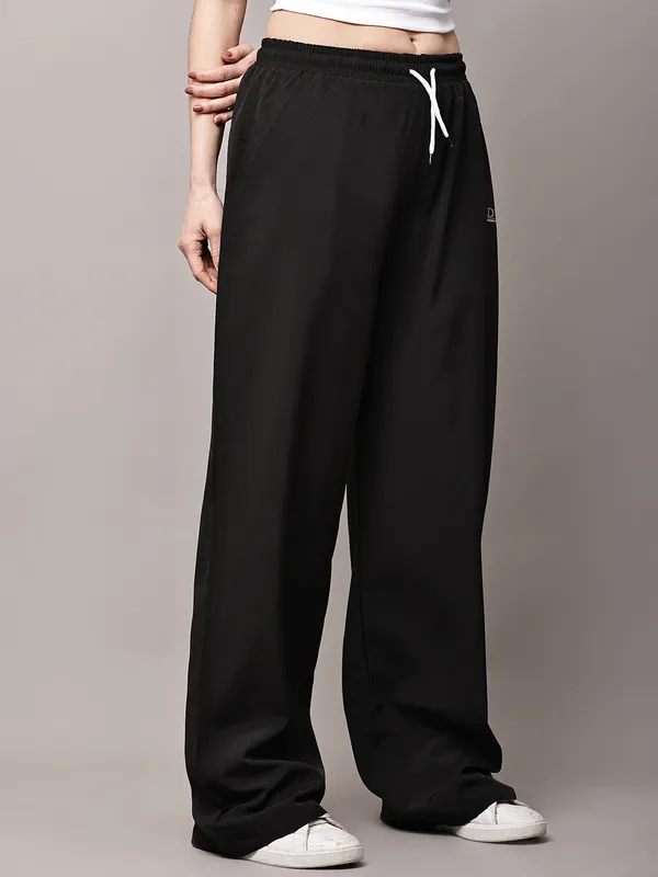 Black_NS_Lycra_Line_Track_Pant_For_Women