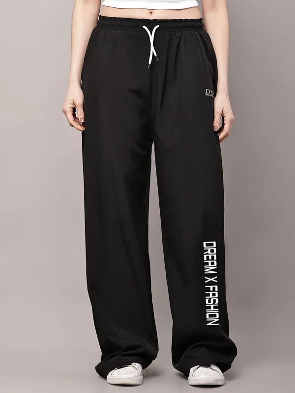 Black_NS_Lycra_Line_Track_Pant_For_Women