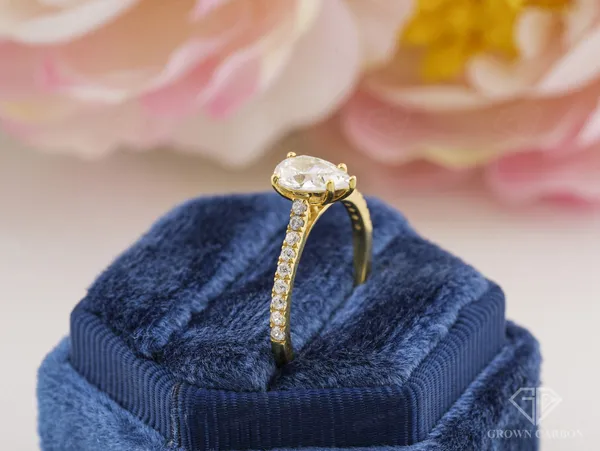 Pear_Solitaire_Ring_For_Women_|_925_Sterling_Silver_|_Moissanite_Stone
