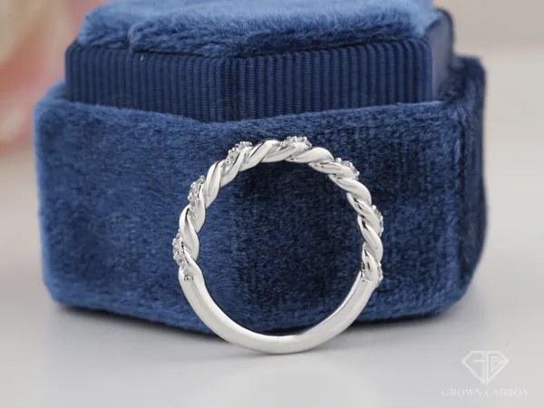 Swirl_Infinity_Ring_For_Women_|_925_Sterling_Silver_|_Moissanite_Stone