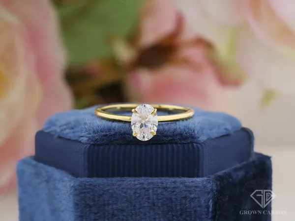 Oval_Moissanite_Soliraire_Ring_For_Women_|_925_Sterling_Silver_|_Moissanite_Stone