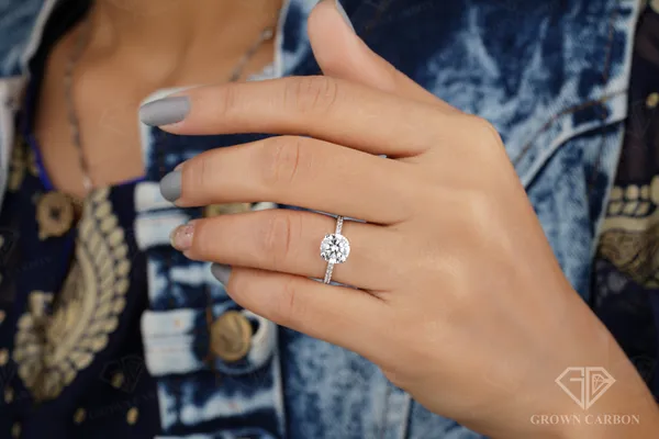 Round_Bridal_Ring_For_Women_|_925_Sterling_Silver_|_Moissanite_Stone