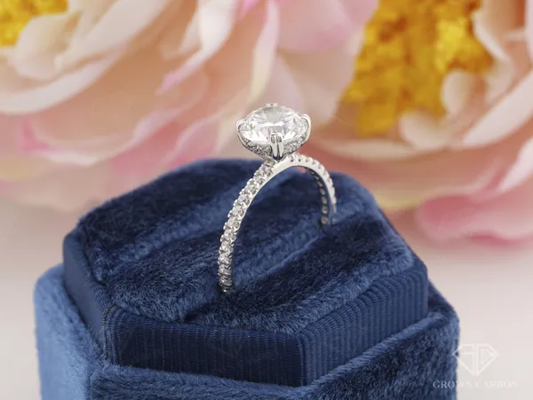 Round_Bridal_Ring_For_Women_|_925_Sterling_Silver_|_Moissanite_Stone