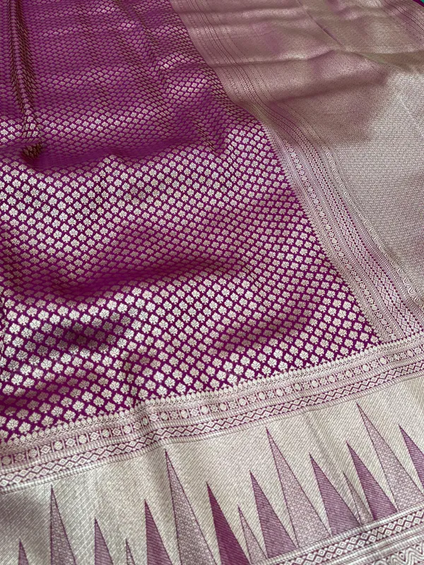Wine_Banarasi_Brocade_Premium_&_Elegant_Zari_Weaving_Saree_With_Unstitched_Blouse_For_Women