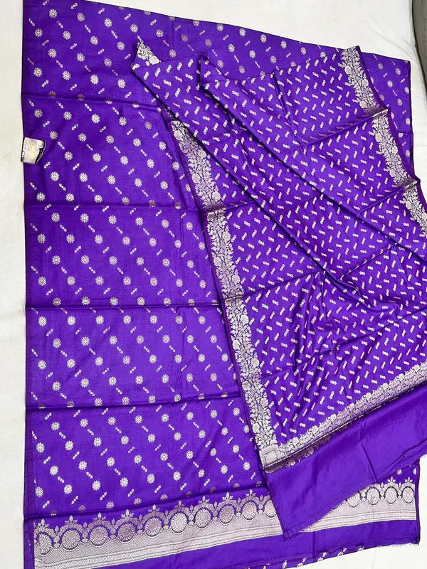 Purple_Butter_Silk_Premium_&_Elegant_Zari_Weaving_Unstitched_Suit_Set_With_Dupatta_For_Women