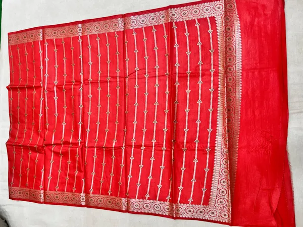 Tomato_Red_Butter_Silk_Premium_&_Elegant_Zari_Weaving_Unstitched_Suit_Set_With_Dupatta_For_Women