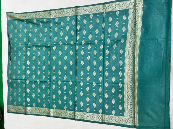 Dark_Rama_Green_Butter_Silk_Premium_&_Elegant_Zari_Weaving_Unstitched_Suit_Set_With_Dupatta_For_Women